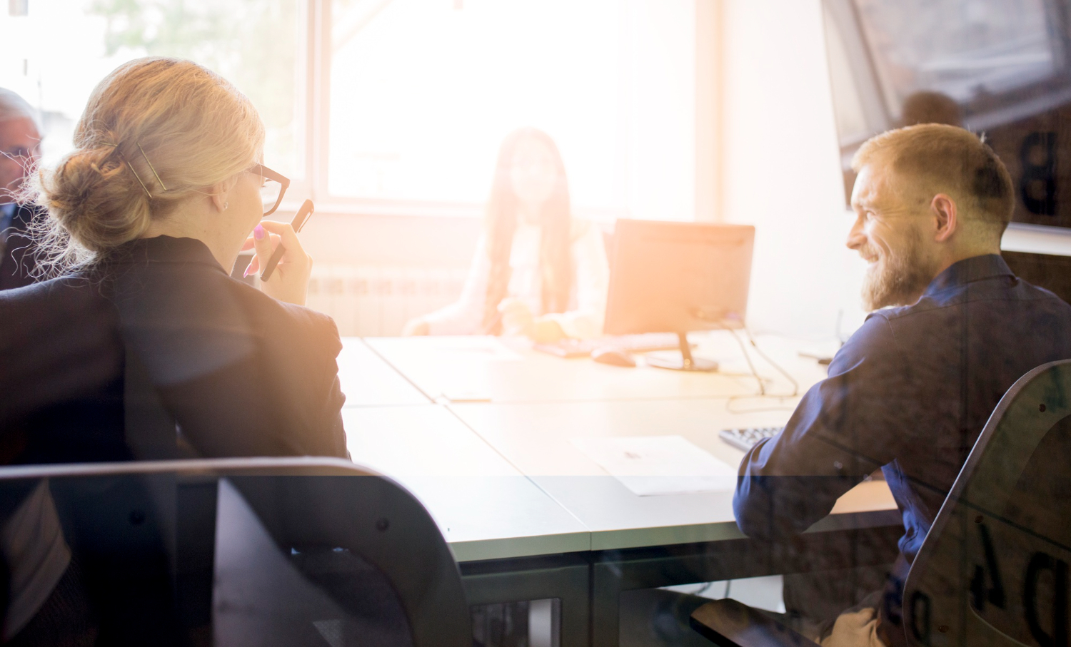 Análisis Político y Legislativo